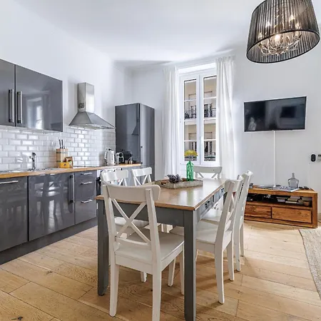 Apartamento Wide&central 3 Bdr - Ac&balcony Niza