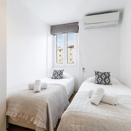 Wide&central 3 Bdr - Ac&balcony * Niza